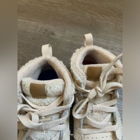 Nike Air Jordan Sneakers Sherpa Fleece Multi Color Beige Kids Toddler Size 9C - Picture 7 of 16